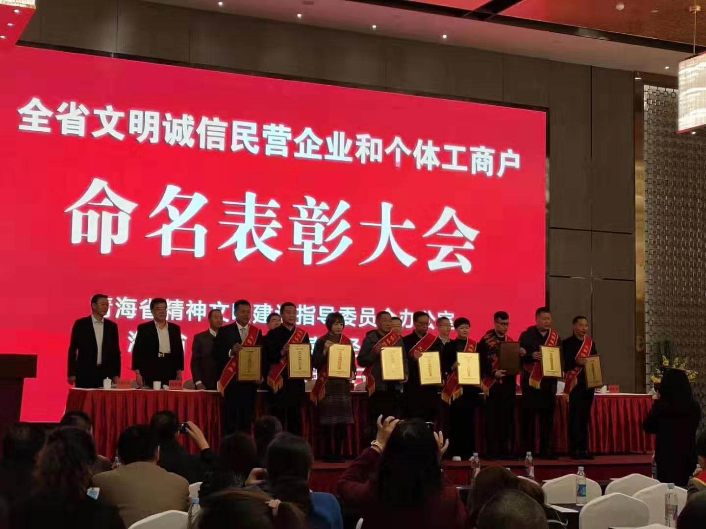 8884cf775bc2d95721f8d6f6a964eeaf.jpg 8884cf775bc2d95721f8d6f6a964eeaf.jpg